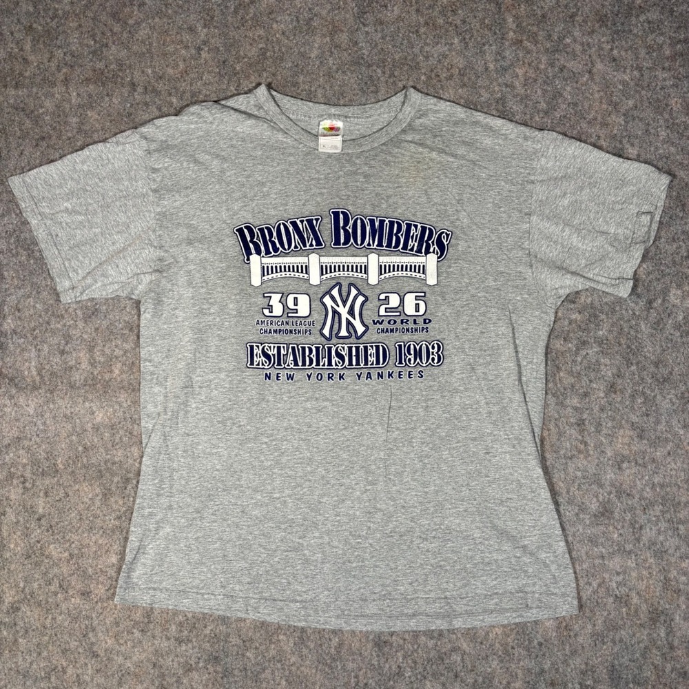 Fruit of the Loom T-Shirt Mens XL Gray Bronx Bombers NY Yankees Graphic Baseball